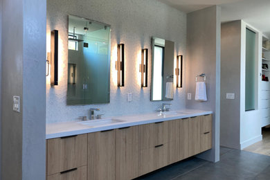 Inspiration for a transitional home design remodel in Phoenix
