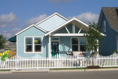 Inspiration for a craftsman porch remodel in Austin