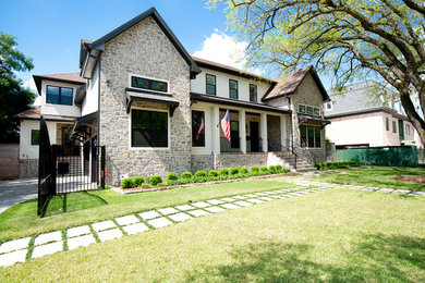 This is an example of a transitional home design in Houston.