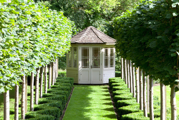 Traditional Garden Shed and Building by Thorp Design