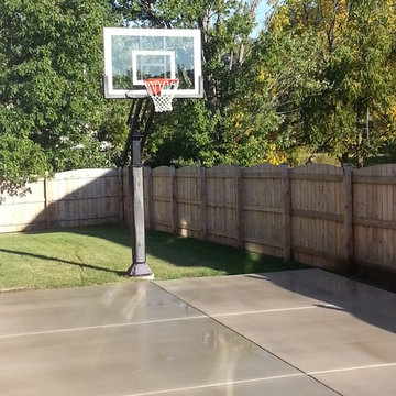 Steve M's Pro Dunk Silver Basketball System on a 20x35 in Kenosha, WI