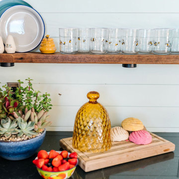 Bee Camp - TX Outdoor Living Space