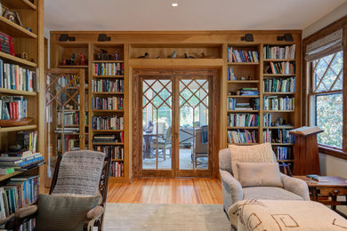 Example of a minimalist living room design in Raleigh