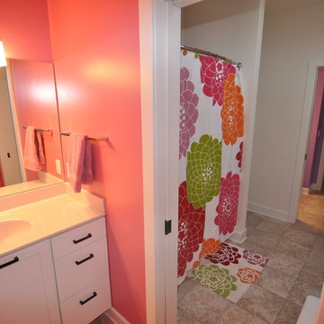 Jack N Jill Bathroom