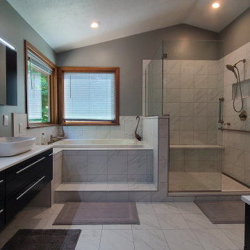 Noble Court Bathroom