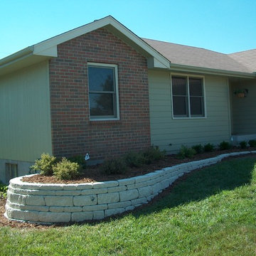 3.5" & 5.5" Mixed Drystack Limestone Retaining Wall