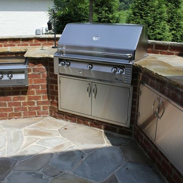 Outdoor Kitchen and Living