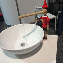 Las Vegas KBIS 2016 - Bathroom Sink Faucets