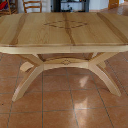 Table de salle &agrave; manger en Fr&ecirc;ne - Dining Tables