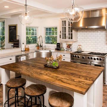 Chic Farmhouse Kitchen