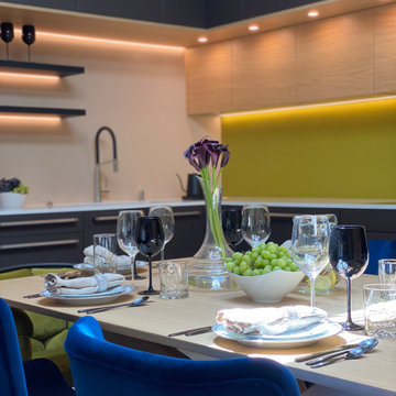 UNIQUE BLACK AND GREEN MODERN KITCHEN