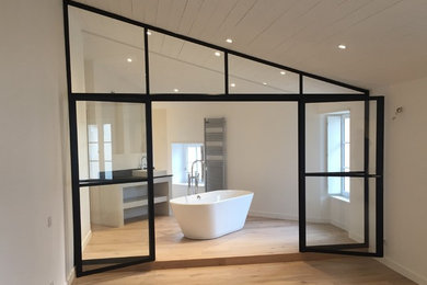 Idées déco pour une salle de bain contemporaine.