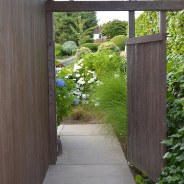 Bellevue Entry Gate
