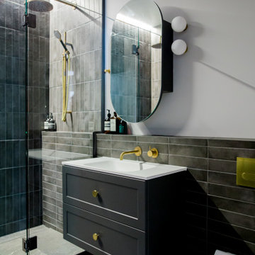 Brooklyn Arts & Crafts Main Bedroom Suite