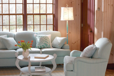 Example of a classic living room design in Baltimore