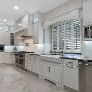 Spacious Transitional Kitchen