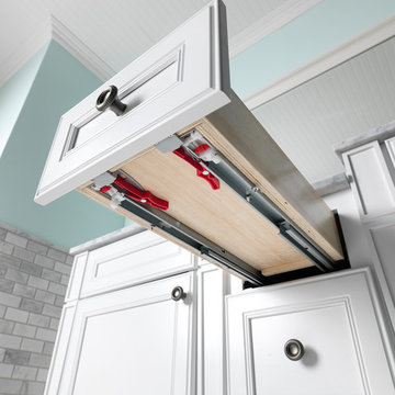 Norton Bathroom Vanity in Snowdrift on Maple