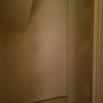Vaulted Ceiling Reach In--Before-His