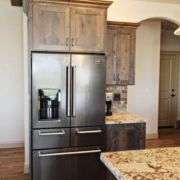 Knotty Alder Large Custom Kitchen - Gooding, ID
