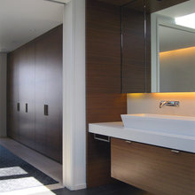 closet door