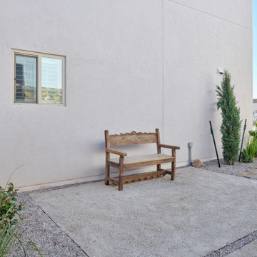 Contemporary Backyard Retreat