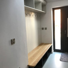 OPEN COAT STORAGE AT TOP OF STAIRS UPSTAIRS