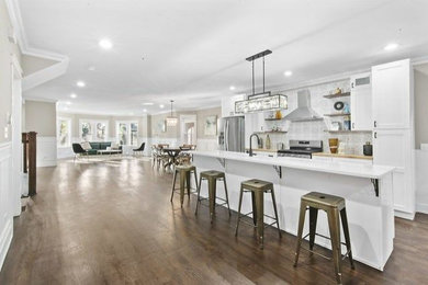 Example of a kitchen design in Chicago