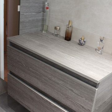 Salle de bains carrelage grand format