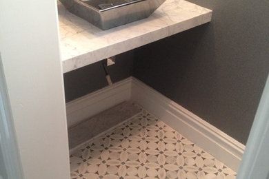 Powder room - powder room idea in New York