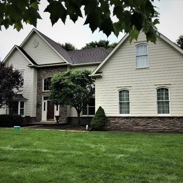 Susquehanna ProVia Ledgestone and Navajo Beige Hardie Cedarmill Planks in PA