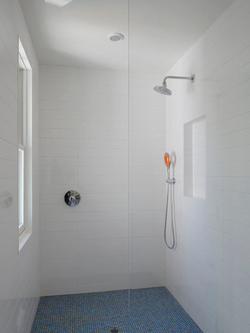 75 Most Popular Small Bathroom with an Alcove Shower ...