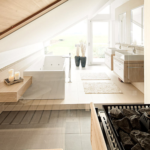 Bathroom Design Ideas, Remodels & Photos with Light Wood