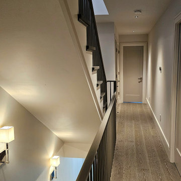 Project #112 | Traditional Staircase with Continuous Rail System