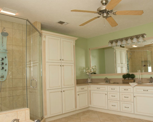 Best L  Shaped  Bathroom  Design Ideas  Remodel Pictures Houzz