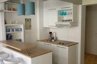 Photo of a scandinavian kitchen in Lille.