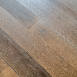 WIde Plank RIft White Oak - Products