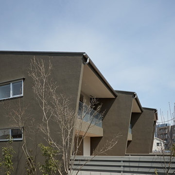 CLAIR KORAKUEN