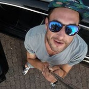Do Essid's photo