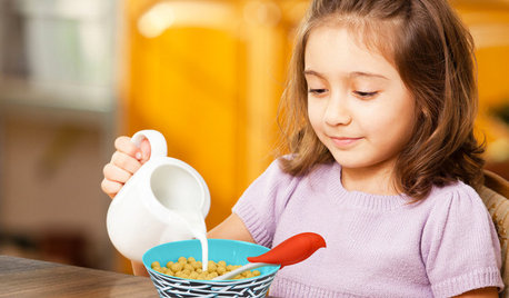 Хороший вопрос: Из какой посуды дети лучше едят