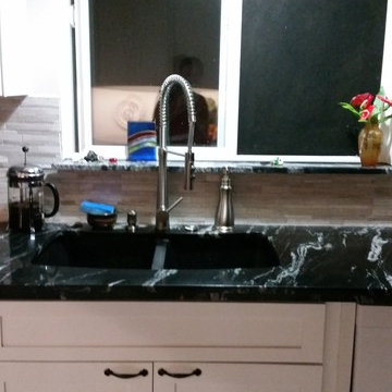Hawaiian Kitchen
