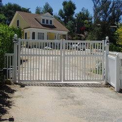 Enclosed Picket - Products