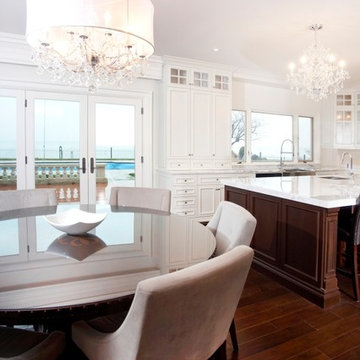 Waterfront residence - interior design by Jillian Straky Housewears