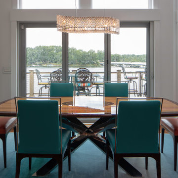 Dining Room with View to the Lake thru Nanawall