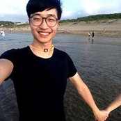 粘烝銘's photo