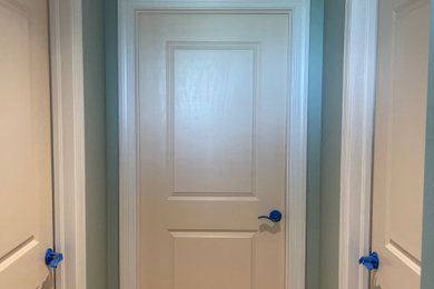Hallway - hallway idea in Miami