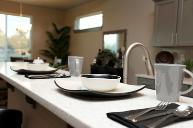 Example of a classic kitchen design in Seattle