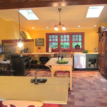 Mt Tremper Occupied Staging