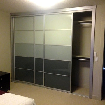 Closet enlarge