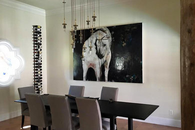 Dining room photo in Tampa