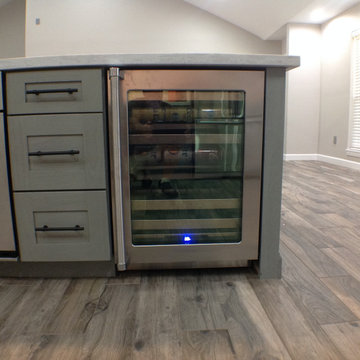 West Main Project - Viking Undercounter Beverage Center - 24”W. VUBV524GSS